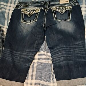 Vigoss Dark Blue Cropped Jeans with Embellished Pockets